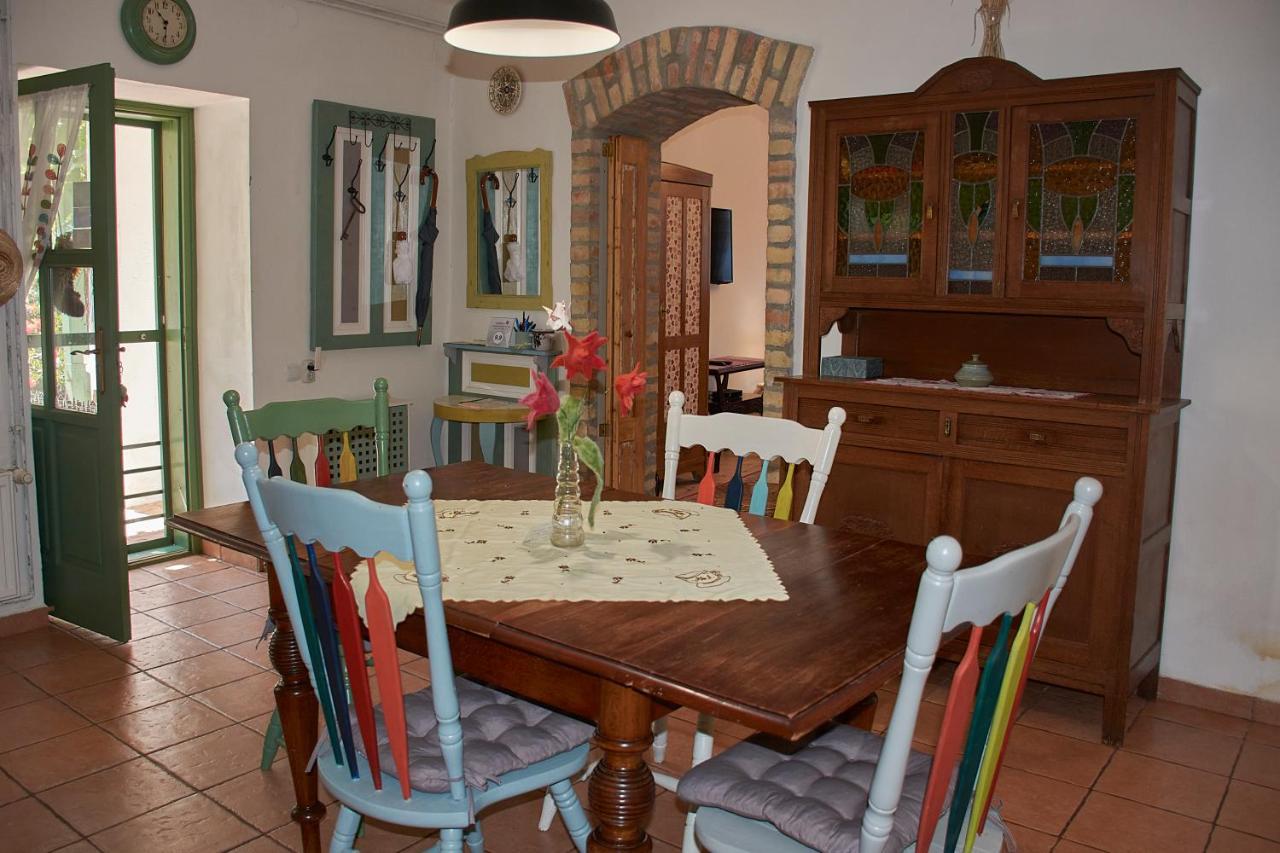 Egkoris Vendeghaz Otel Bakonyszucs Dış mekan fotoğraf