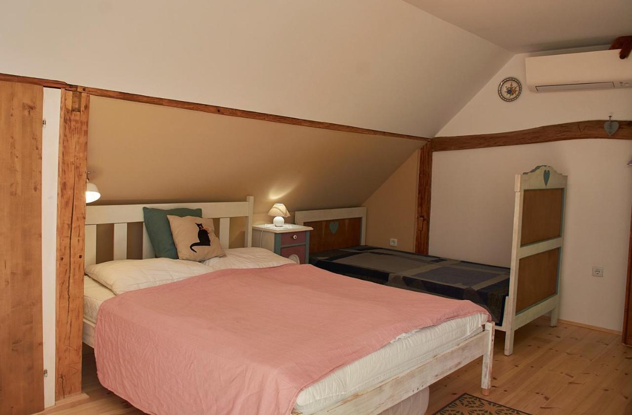 Egkoris Vendeghaz Otel Bakonyszucs Dış mekan fotoğraf