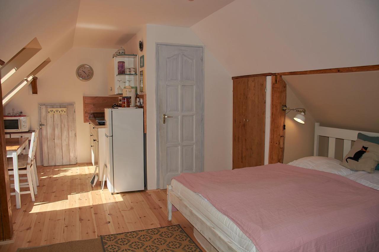 Egkoris Vendeghaz Otel Bakonyszucs Dış mekan fotoğraf