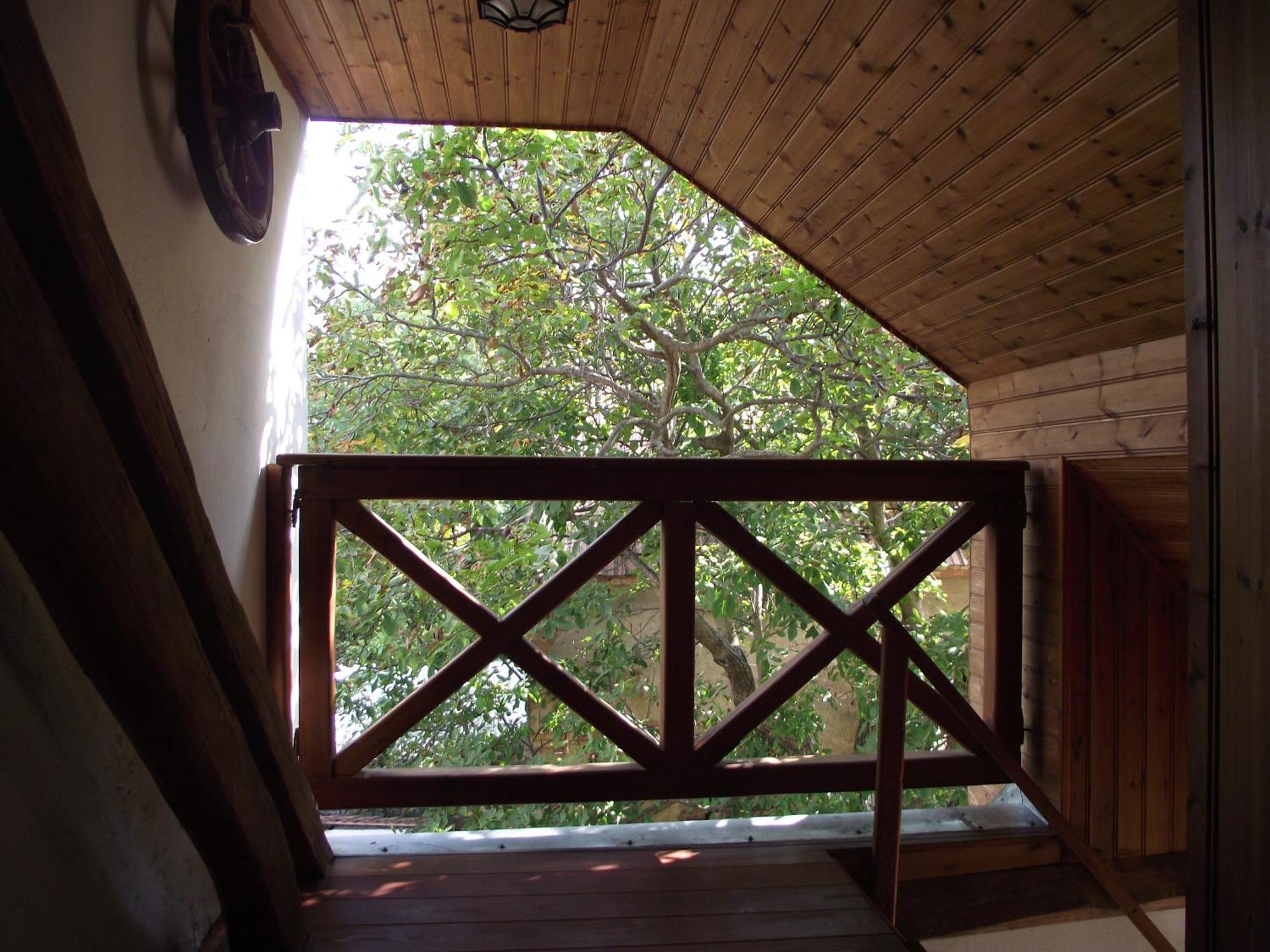 Egkoris Vendeghaz Otel Bakonyszucs Oda fotoğraf
